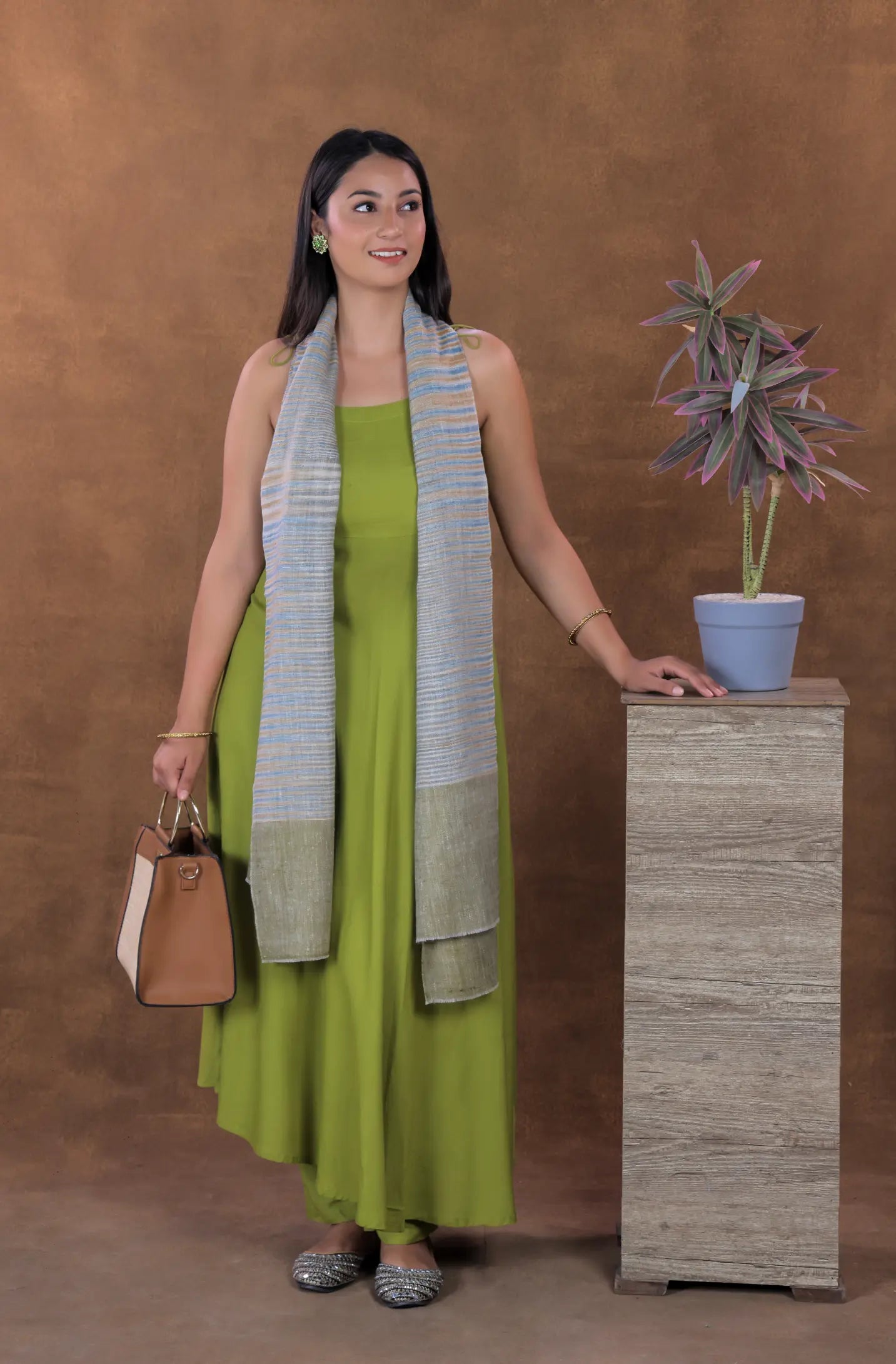 Shawl Green
