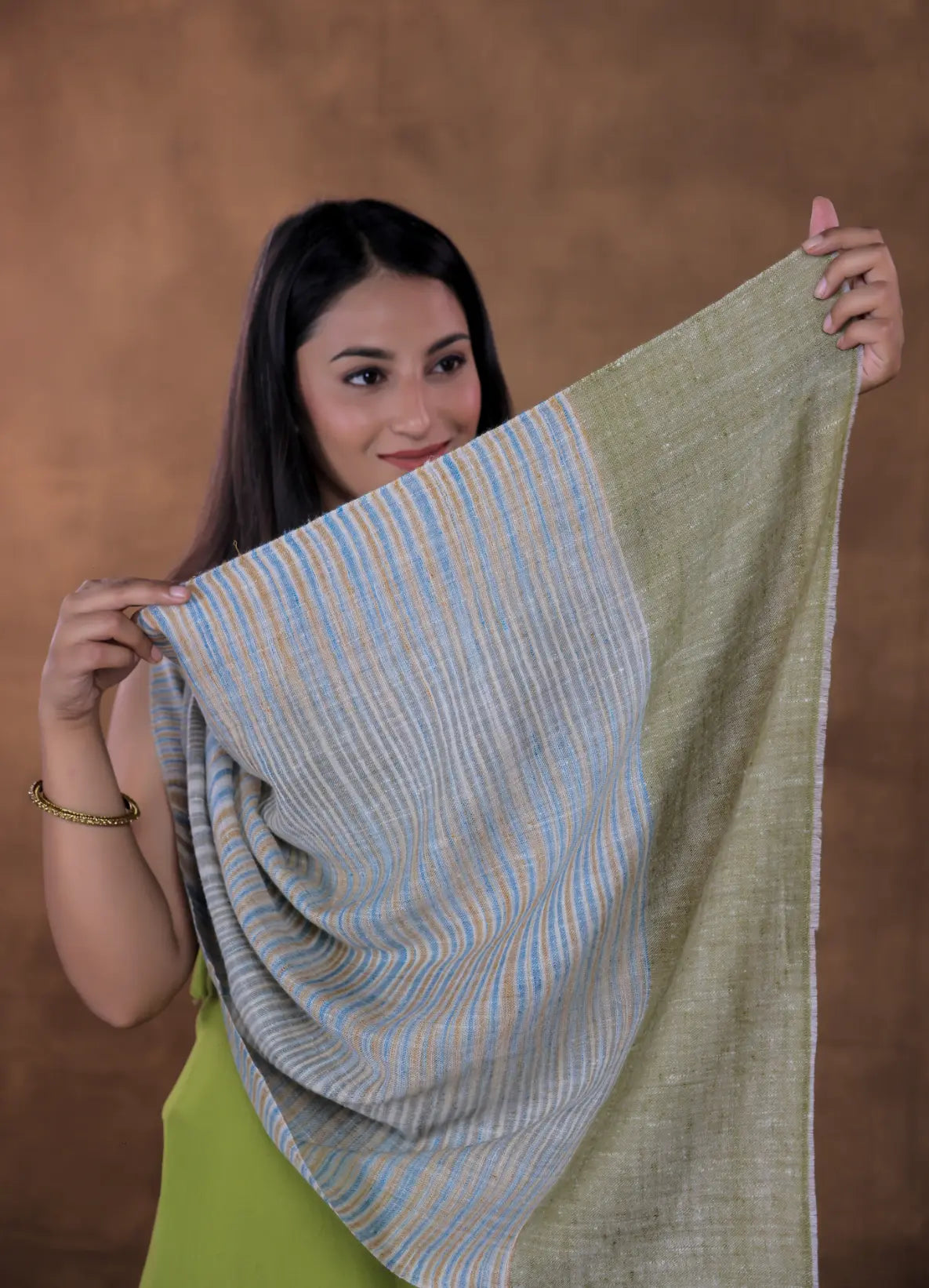 Shawl Green